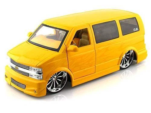 DUB CITY Chevrolet Astro Van 1/18スケール Jada Dub City Ballers Chevrolet Astro Van 1:18 Scale Diecast
