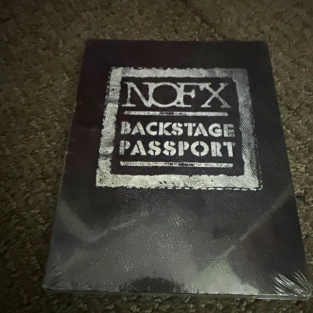 NOFX BACKSTAGE PASSPORT Double Disc DVD TV Series 2009 NR Bonus