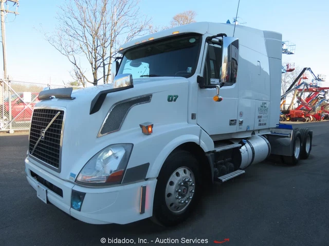 2016 VOLVO VNL630  Automatic Double Sleeper Cab T/A Truck Tractor bidadoo