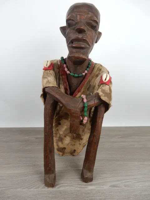 Statuette Africaine en Bois Faite Main - Vintage et Traditionnelle 41cm