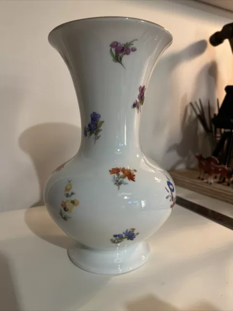 Mid Century Royal Porzellan Bavaria KPM Germany Handarbeit Porcelain Vase Floral
