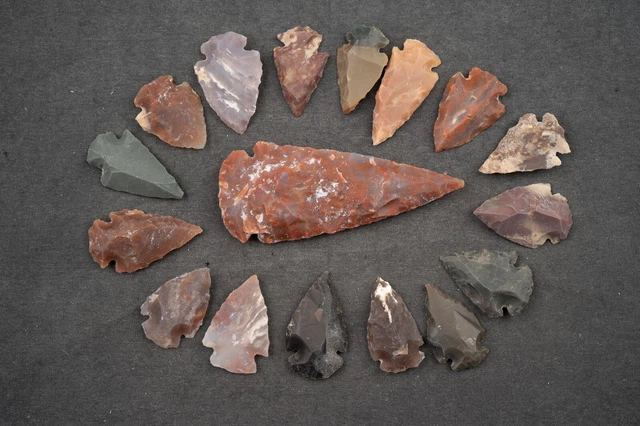 17 PC Flint Arrowheads AMAZING COLOR USA Points Size 1-3" dovetail arrowhead 505