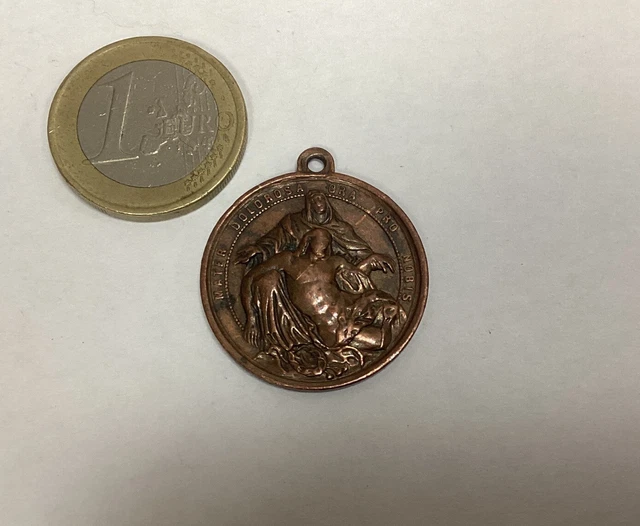 MEDAILLE RELIGIEUSE ANCIENNE. Vierge Marie. Sancta Infantia. Metal