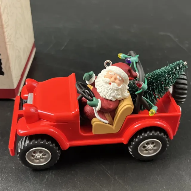 Hallmark 1996 Here Comes Santa 4x4 Jeep Keepsake Christmas Ornament #18 NEW 3