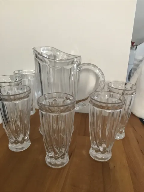 Getränke-Set Saftkrug Trinkset 1x Wasserkaraffe 6x Trinkgläser Gläser Krug Glas
