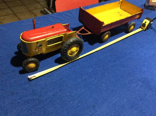 ANCIEN JOUET EN TÔLE JOUSTRA TRACTEUR ET SA REMORQUE  L 58cm