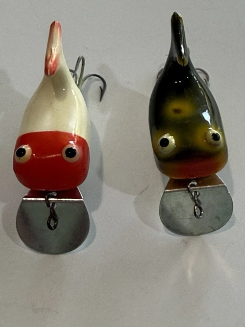 VINTAGE PAIR OF Heddon Hi Tail Lures. Red/White and Frog. $1.38