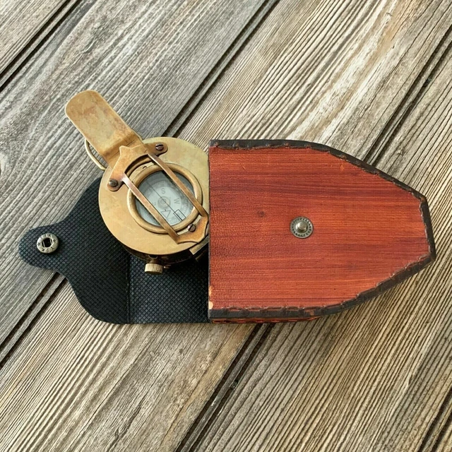 ANCIEN MILITAIRE BOUSSOLE Vintage Brillant Laiton Fini Maritime ANCIEN MILITAIRE BOUSSOLE Vintage Brillant Laiton Fini Maritime