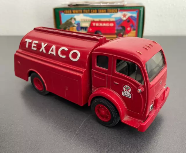 1996 Ertl Collectibles Texaco White Tilt Cab Tank Truck Locking Bank #13