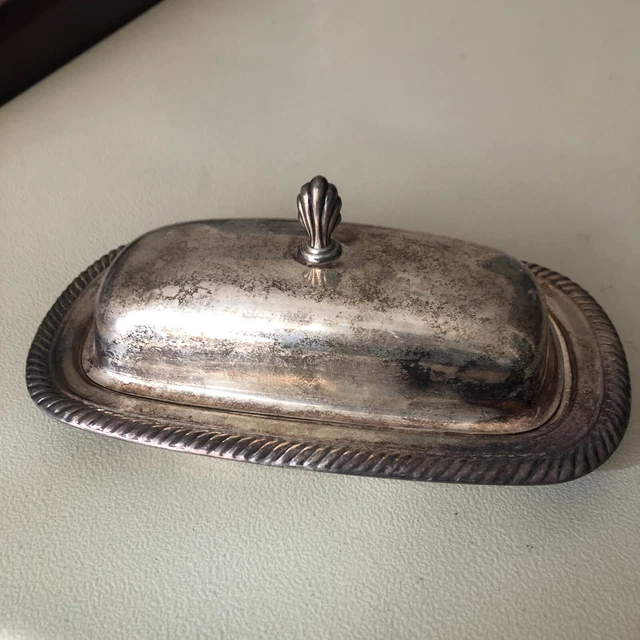 WM ROGERS 887 Silverplate Butter Dish no Glass Insert Vintage Patina - (B0523B)