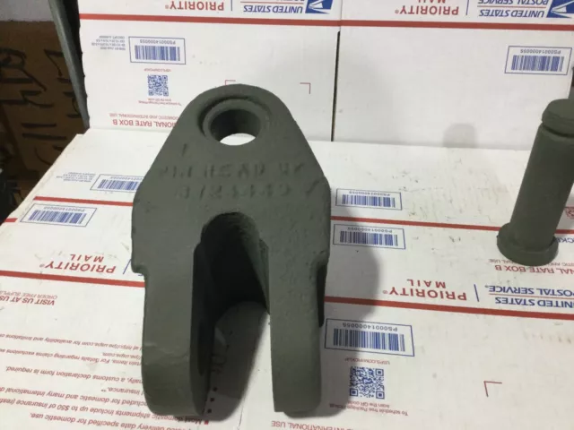 Military Armored Vehicle/Tank Tow Bar Adaptor, Used, Good condition