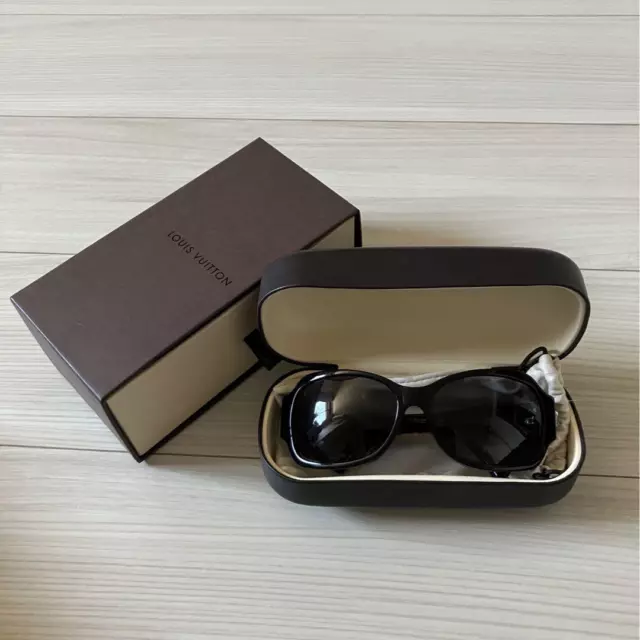 Louis Vuitton LV Waimea L Sunglasses Z1583E] - $79 :   Vuitton+LV+Waimea+L+Sunglasses+Z1583E : r/zealreplica