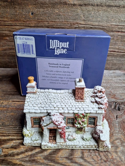 リリパットレーン　Winter At  Mot Hall, keswick LILLIPUT LANE COTTAGE L2619 Winter at Moot hall Keswick box