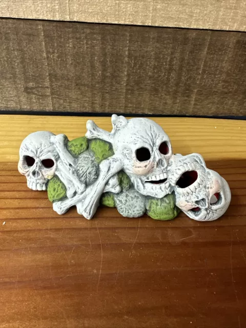Ceramic Mold Skulls And Bones Handpainted