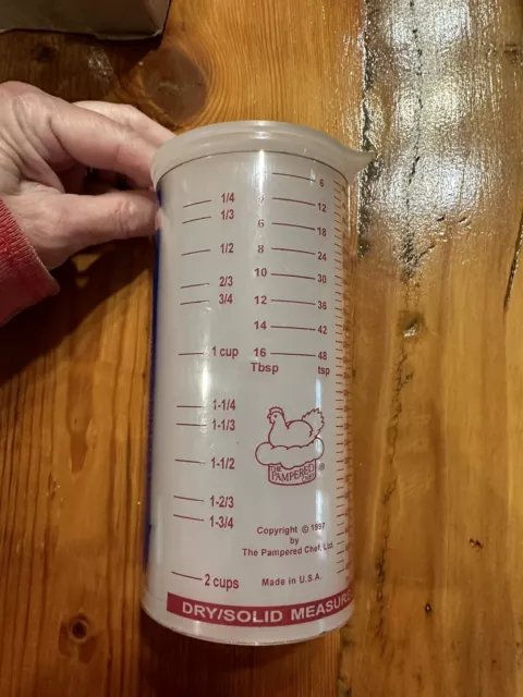 REDUCED**Pampered Chef MINI MEASURE-ALL Cup