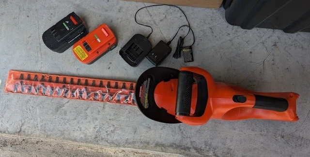 BLACK DECKER 18v Cordless 22 Hedge Trimmer NHT518 18 volt NO BATTERY CHARGER 35.00 PicClick