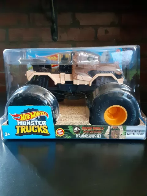 Hot Wheels Monster Truck 2022 Jurassic World TRICERATOPS Dinosaur 1:64  🌟NEW🌟