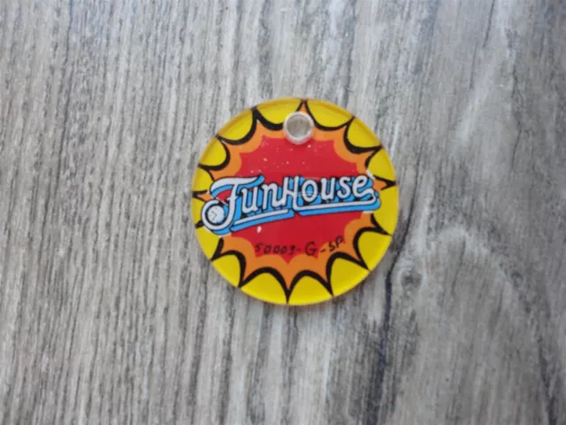 Funhouse Logo Pinball Machine Plastic Key Chain