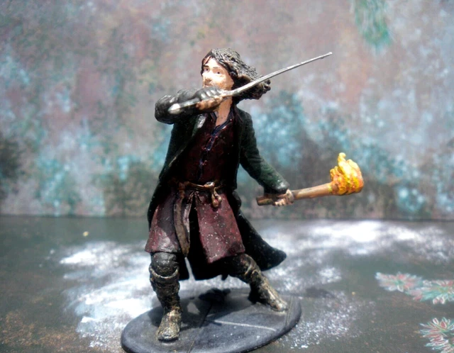 Le seigneurs des Anneaux Guerriers et bêtes de guerre figurine Aragorn à cheval - Jeux & Jouets