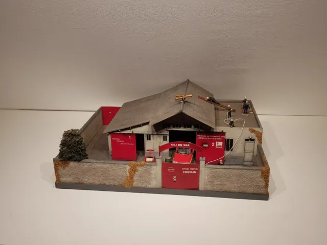 Diorama 1/43 Caserne De Pompiers