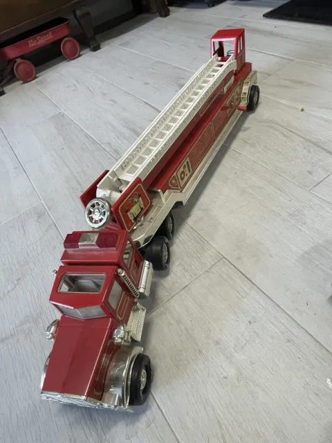 Vintage Tonka #2 Fire Ladder Truck Engine Toy