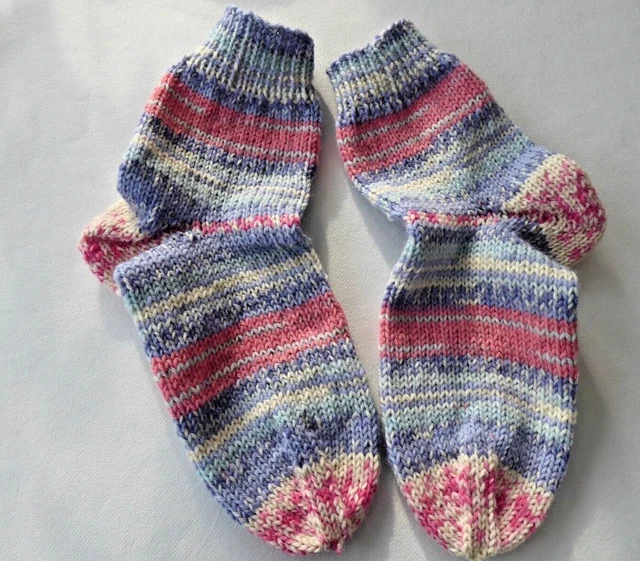 handgestrickte Socken aus Marken-Sockenwolle 6-fach Gr. 37 hellblau