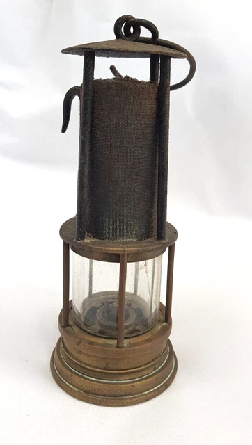Vintage BRASS MINERS / DAVY LAMP,  with Metal Safety Gauze, No 80172