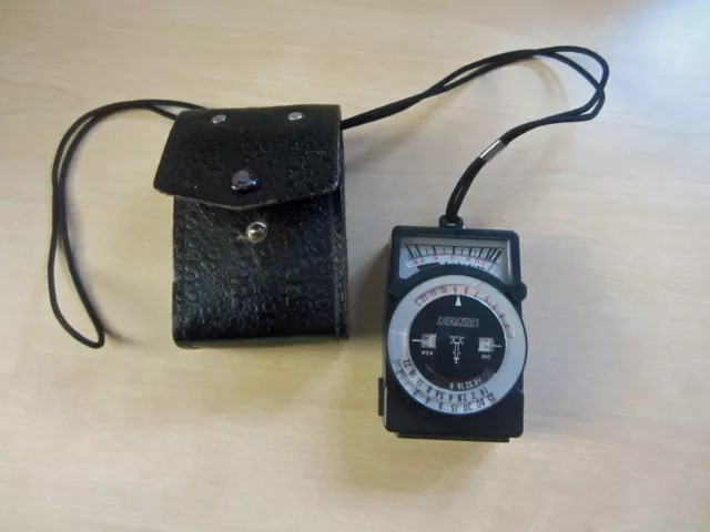 Leningrad 7 Light Meter With Case Vintage 1980's Russian refm