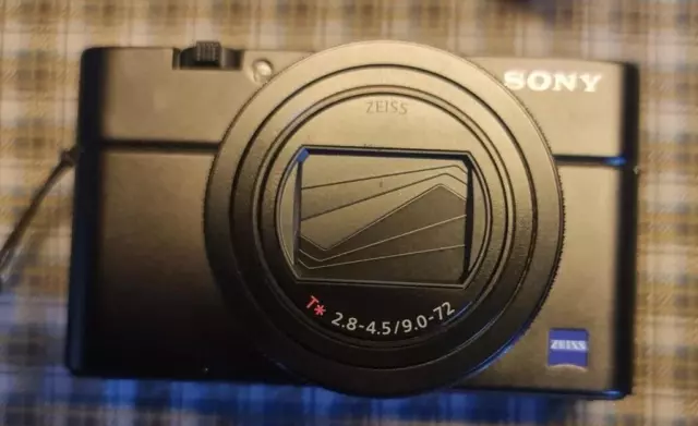 Sony DSC-RX100 VII M7 Kompaktkamera - Schwarz, 20,1 MP, 24-200mm