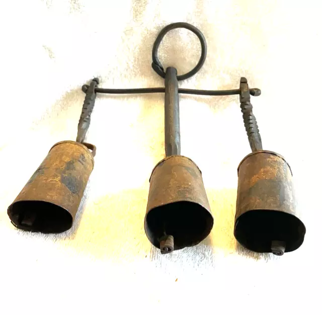 Antique Architectural Salvage Cast Iron Wood Chimes Metalware Primitives Bells