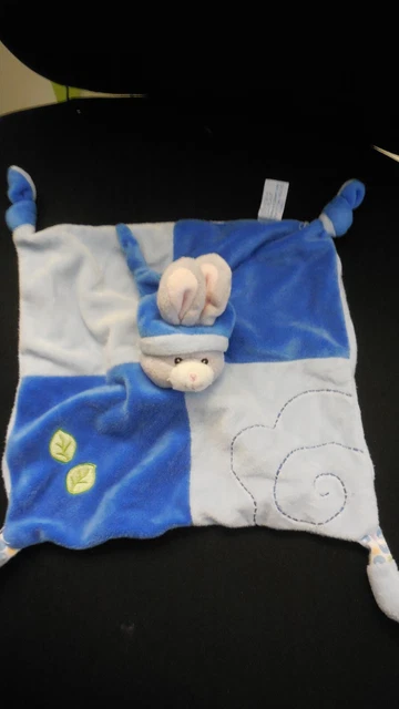 doudou plat lapin bleu brodé feuilles GIPSY
