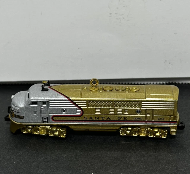 Hallmark Keepsake Ornament Lionel Santa Fe F3A Diesel Locomotive 2006 No Box
