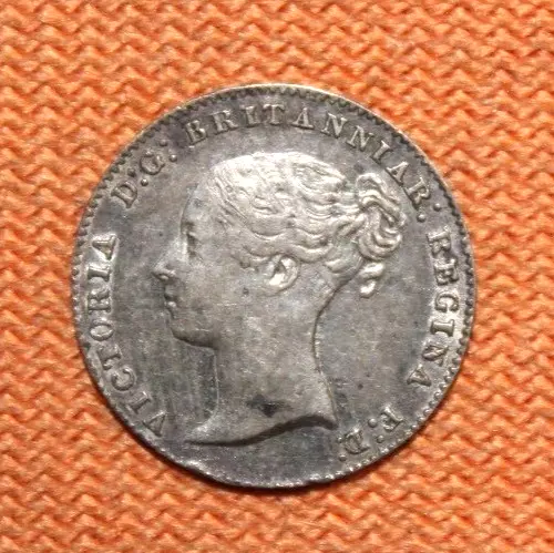 1850 Great Britain Queen Victoria  Sterling Silver Threepence, 3P