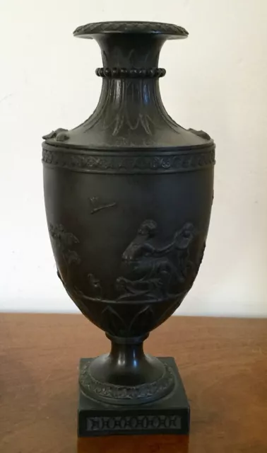 Antique 18th / 19th century Wedgwood Black Basalt Vase Urn Neoclassical Georgian