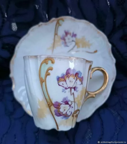 Tasse et soucoupe à café ancienne fleurs  Peinture Porcelaine Antique coffee cup