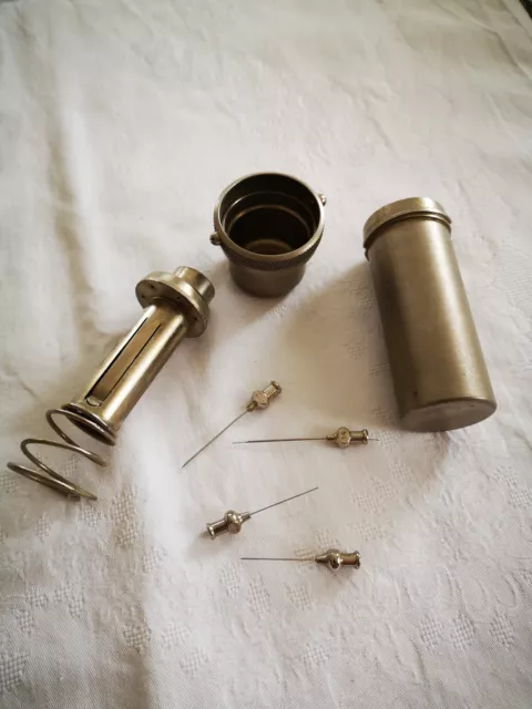 Vintage Aufbewahrungsbox für Spritzen und Nadeln Sterilisator mit Nadeln