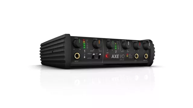 IK Multimedia AudioInterface AXE I/O SOLO Monitor Controlling Schwarz AKZEPTABEL