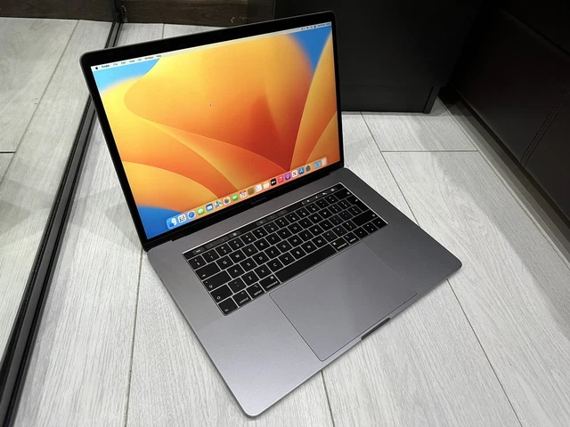 Apple MacBook Pro Retina 15.4” 2018 - 1TB SSD 16GB Ram 2.9GHz 6-Core i9 Pro 560X