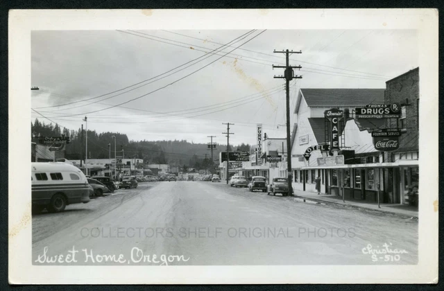 SWEET HOME OREGON STREET SCENE circa 1940s RPPC RP PHOTO POSTCARD by CHRISTIAN