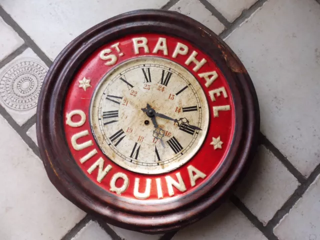 Ancienne Horloge Pendule Pub St Raphaël Quinquina Tole Vintage