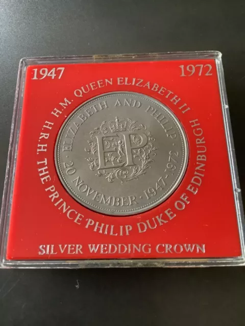 1972 UNC, Elizabeth 2nd, silver wedding crown, 5 shilling /25p coin, Free UK P&P