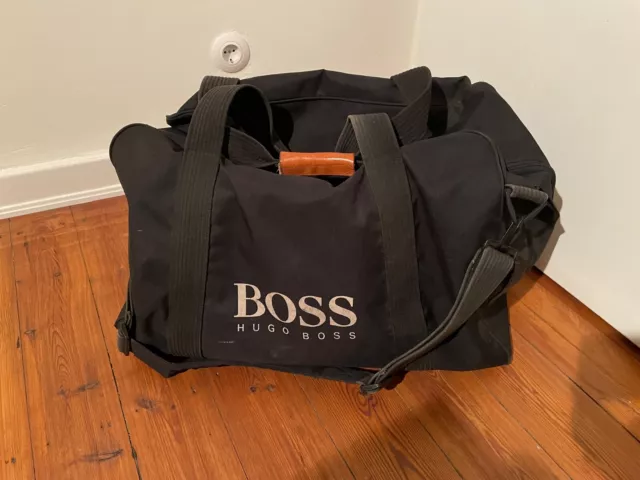 Hugo Boss Reisetasche schwarz mit Logo, groß für ca. 72 l