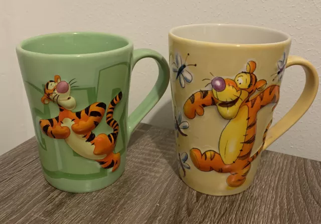 Disney Store 2 x Tigger 3D geprägte Becher gelb und grün gebraucht