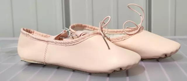 Freestyle by Danskin Little Girls' Size 11 Light Pink Slip On Ballet Dance Shoes
