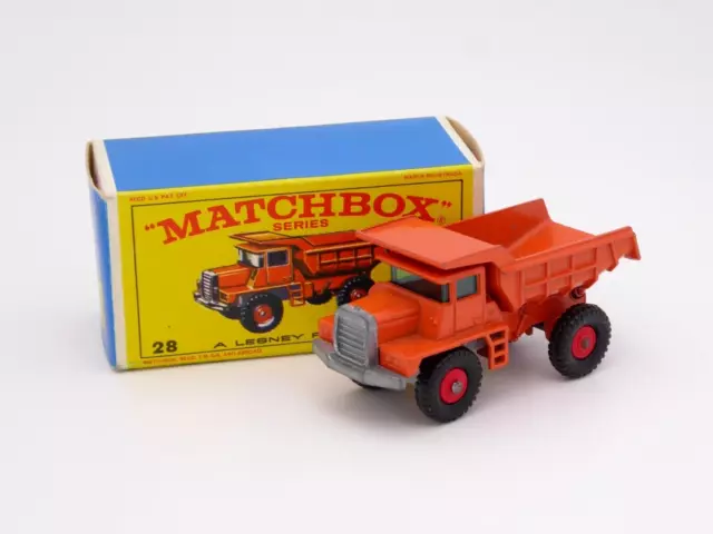 Matchbox Series 1-75: 28D Mack Dump Truck (in OVP E-Box)