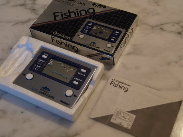 BOXED & MINT Gakken FISHING LCD CARD GAME Vintage HANDHELD