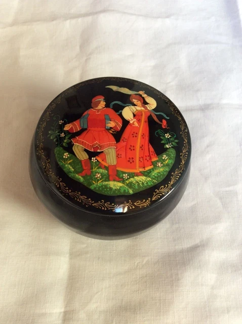 Boîte Laquée Russe - Artisanat Peint à La Main Par Prokhorov - Thème Architecture - Cadeau Ou Collection