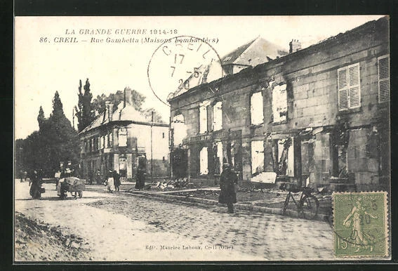 CPA Creil, Rue Gambetta, Maisons bombardees 1920