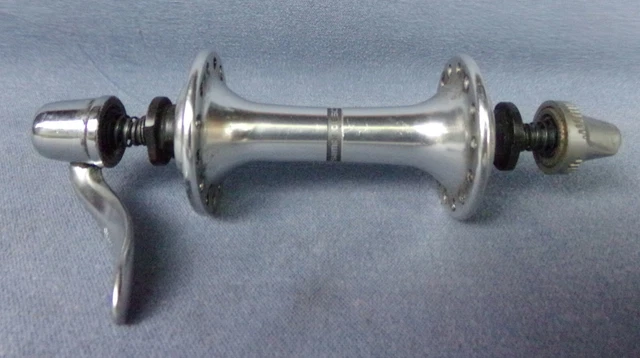 Vintage Shimano 600 Tri Color Front Hub HB-6400 28H with Quick Release Skewer Vintage Shimano 600 Tri Color Front Hub HB-6400 28H with Quick Release Skewer