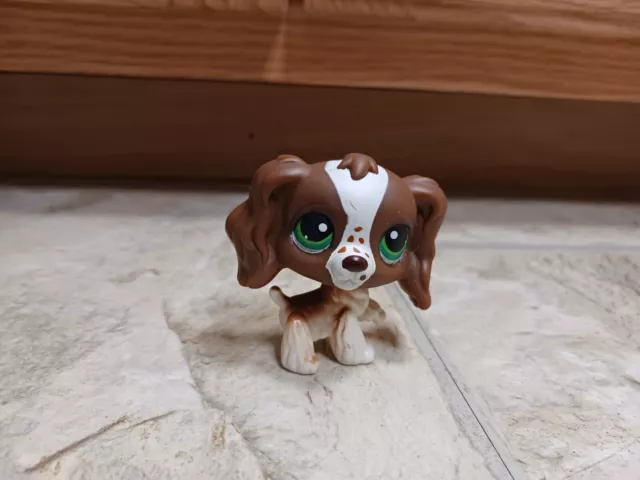 Littlest Pet Shop LPS Cocker Spaniel Dog #156 Brown, White Green Eyes